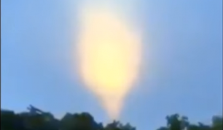 ufo cloud ship
